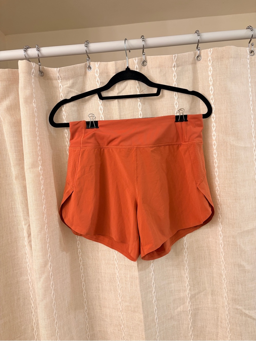 Athleta Run With It 4.5” Short. Size XS.
